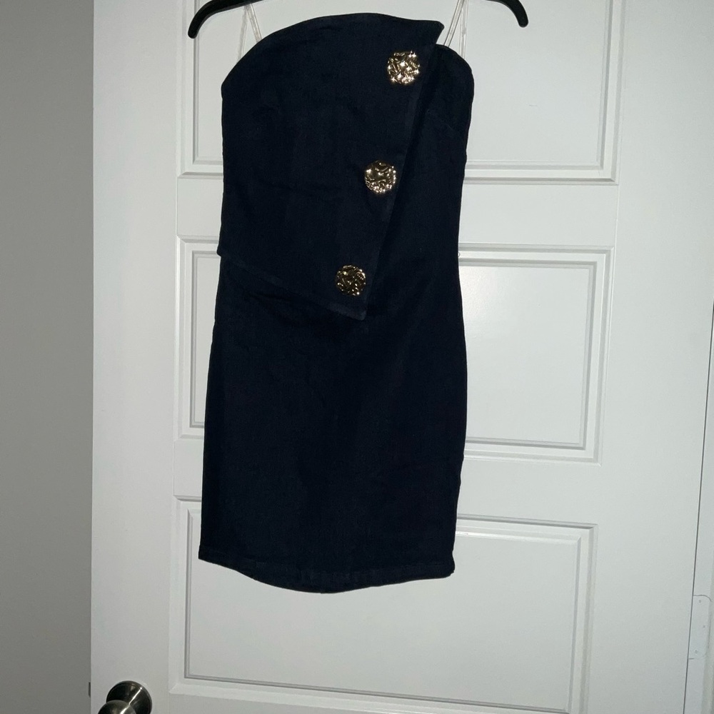 Elegant Black Strapless Dress with Gold Accents Denim